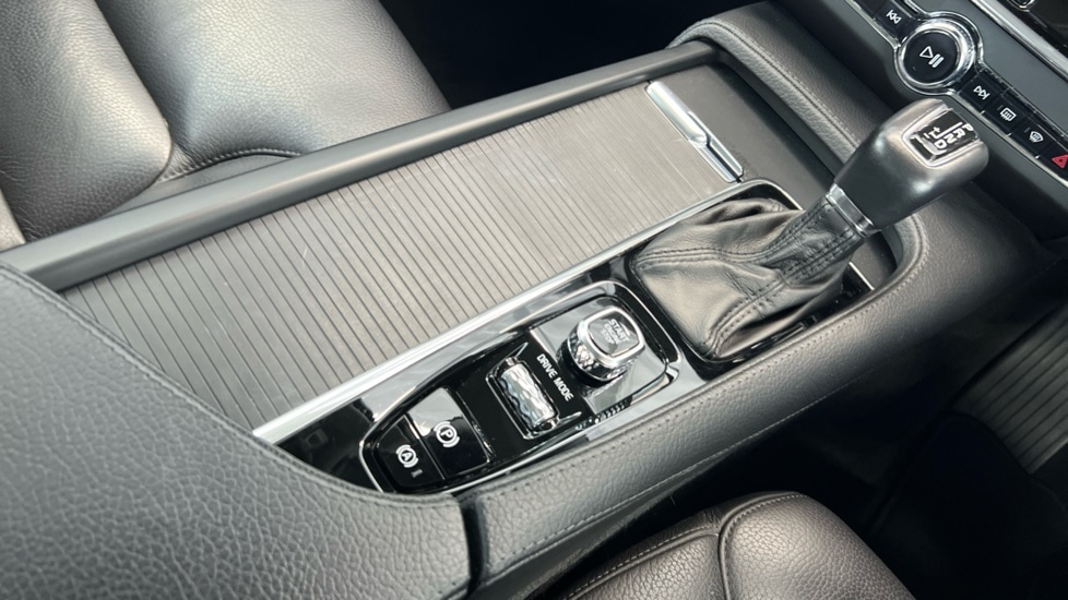 Used Volvo S90 2018 for sale - 76593617: Photo 25