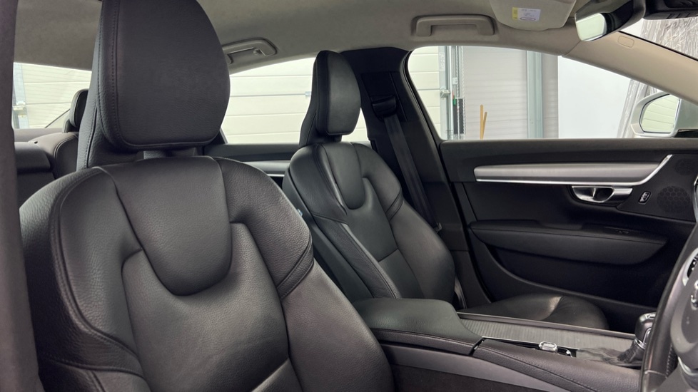 Used Volvo S90 2018 for sale - 76593617: Photo 31