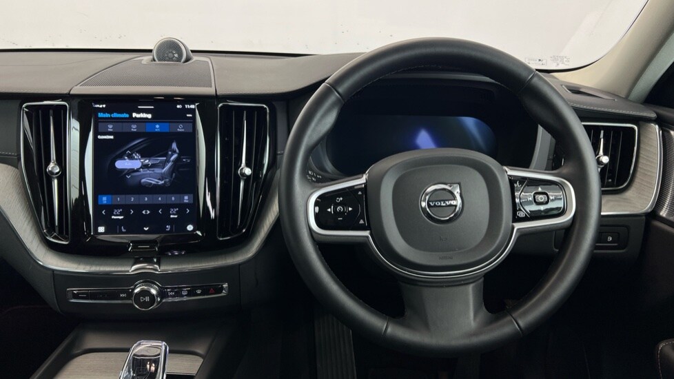 Used Volvo XC60 2025 for sale - 76533919: Photo 10