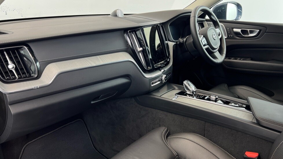 Used Volvo XC60 2025 for sale - 76533919: Photo 37