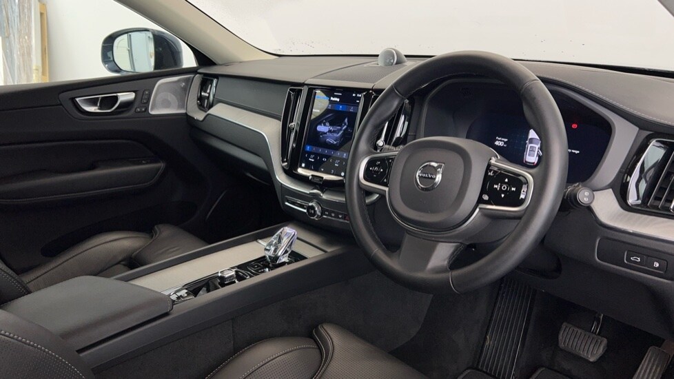 Used Volvo XC60 2025 for sale - 76533919: Photo 4