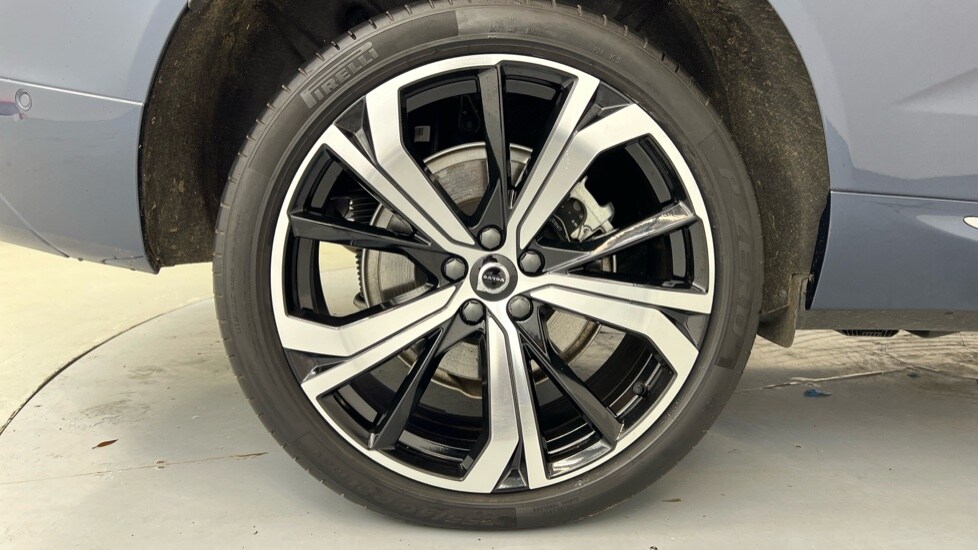 Used Volvo XC60 2025 for sale - 76533919: Photo 46