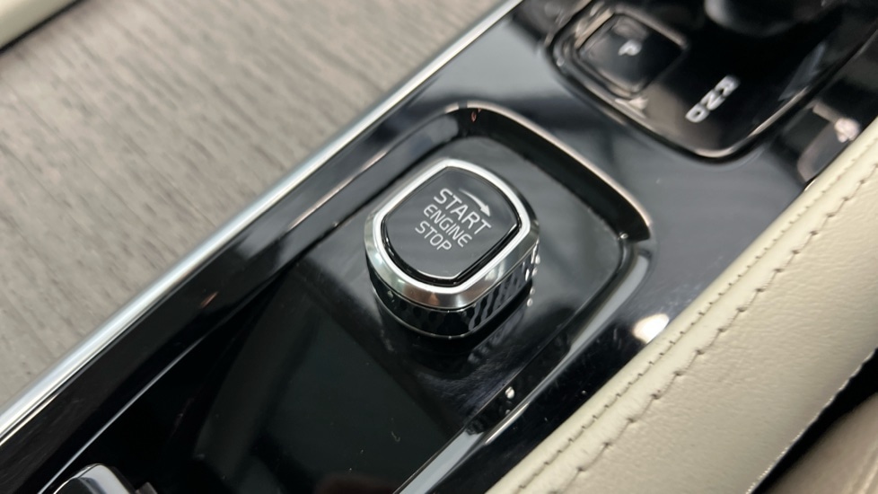 Used Volvo XC90 2022 for sale - 76018231: Photo 27