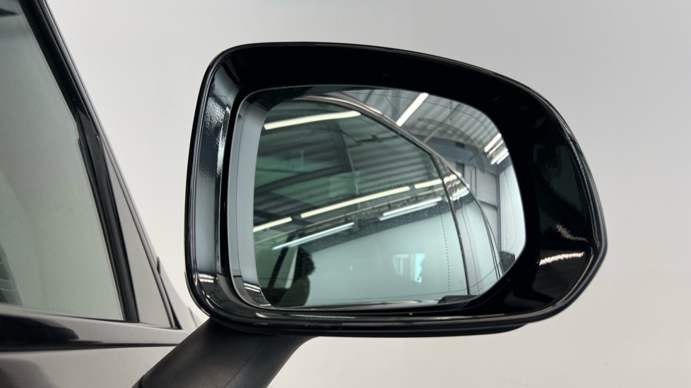 Used Volvo XC90 2022 for sale - 76018231: Photo 32