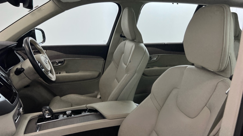 Used Volvo XC90 2022 for sale - 76018231: Photo 37