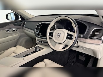Used Volvo XC90 2022 for sale - 76018231: Photo 4