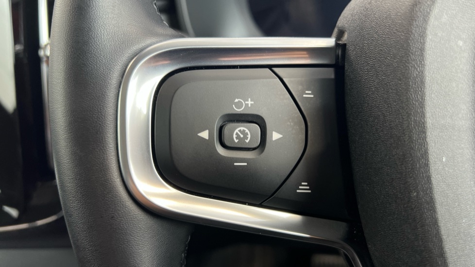 Used Volvo XC40 2025 for sale - 76458817: Photo 21