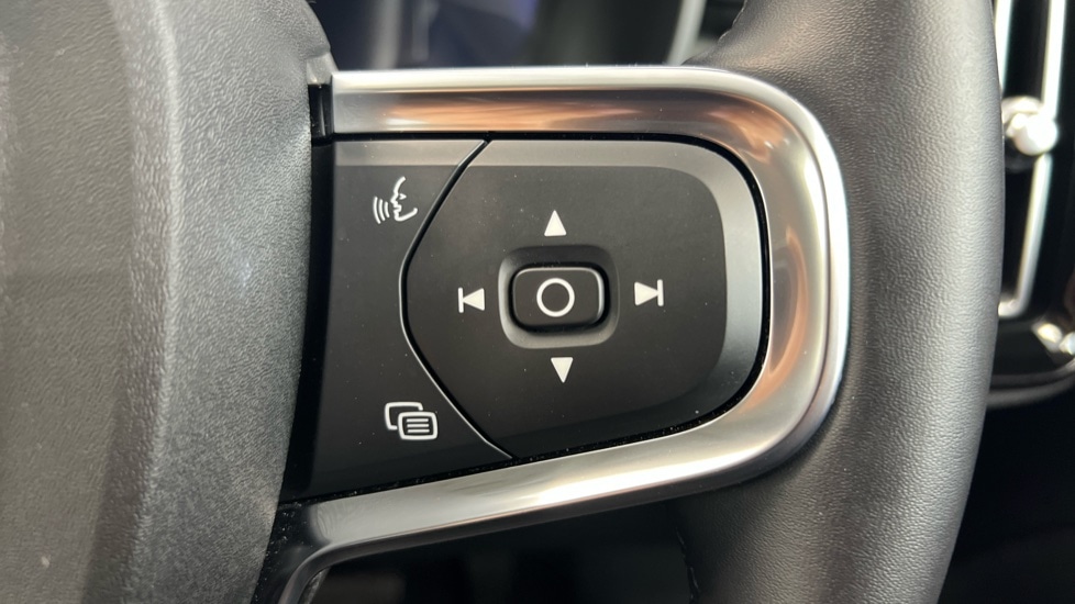 Used Volvo XC40 2025 for sale - 76458817: Photo 22