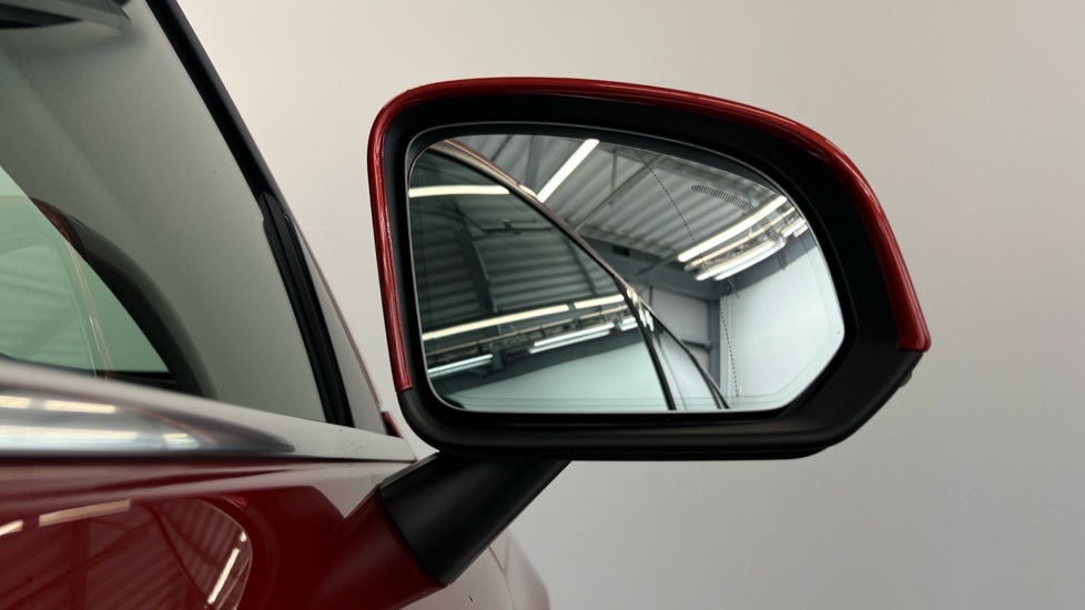 Used Volvo XC40 2025 for sale - 76458817: Photo 32