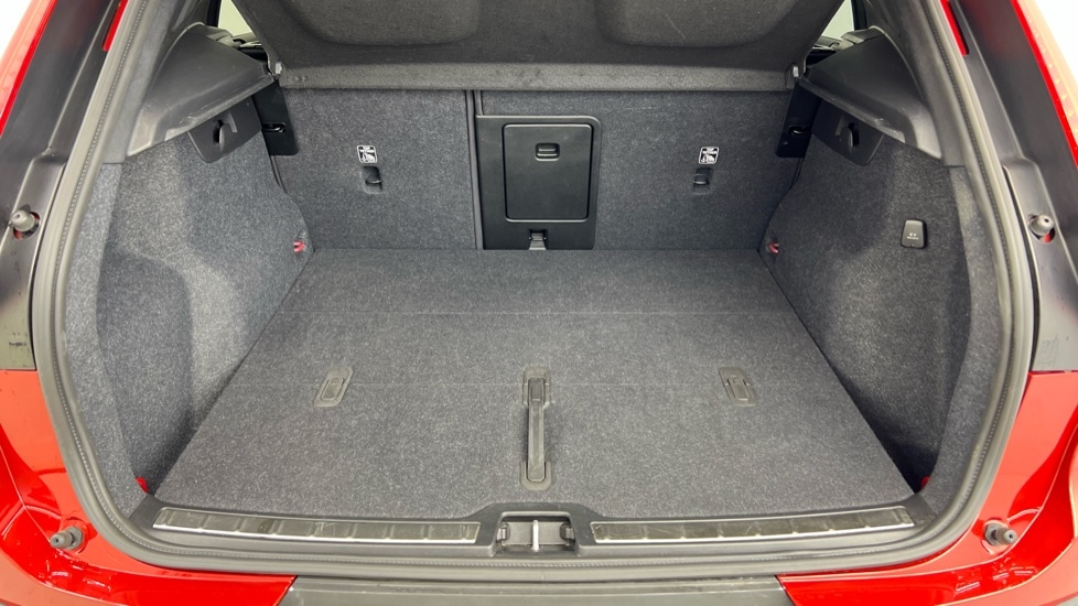 Used Volvo XC40 2025 for sale - 76458817: Photo 38