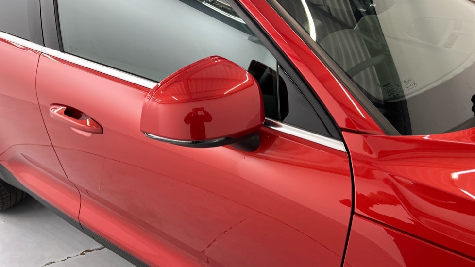 Used Volvo XC40 2025 for sale - 76458817: Photo 41