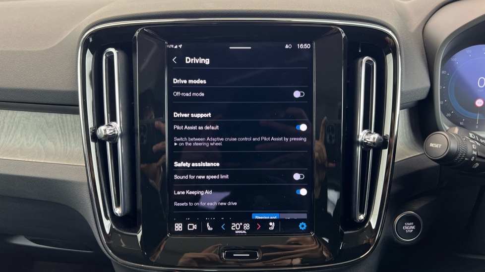 Used Volvo XC40 2025 for sale - 76458817: Photo 45