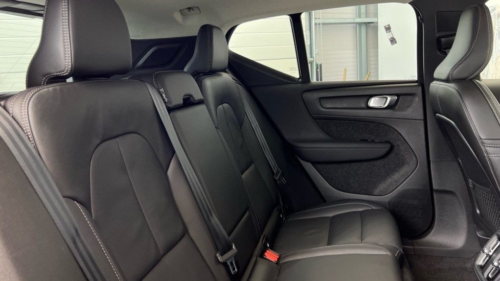 Used Volvo XC40 2025 for sale - 76458817: Photo 6