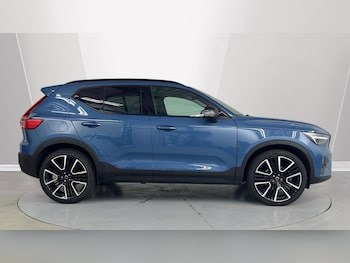 Used Volvo XC40 2025 for sale - 79044927: Photo