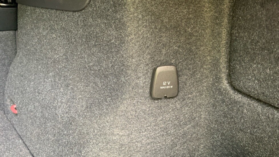 Used Volvo XC40 2024 for sale - 77818920: Photo 18