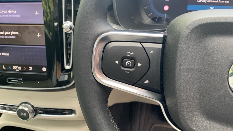 Used Volvo XC40 2024 for sale - 77818920: Photo 35