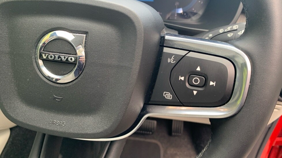 Used Volvo XC40 2024 for sale - 77818920: Photo 36