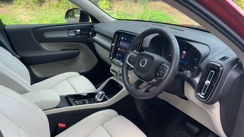 Used Volvo XC40 2024 for sale - 77818920: Photo 4