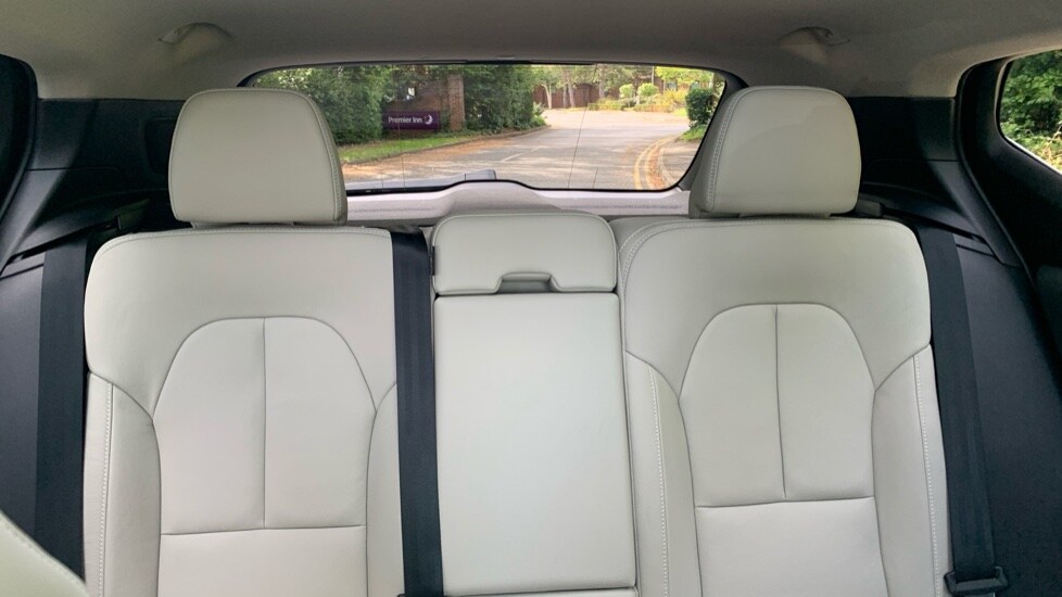 Used Volvo XC40 2024 for sale - 77818920: Photo 46