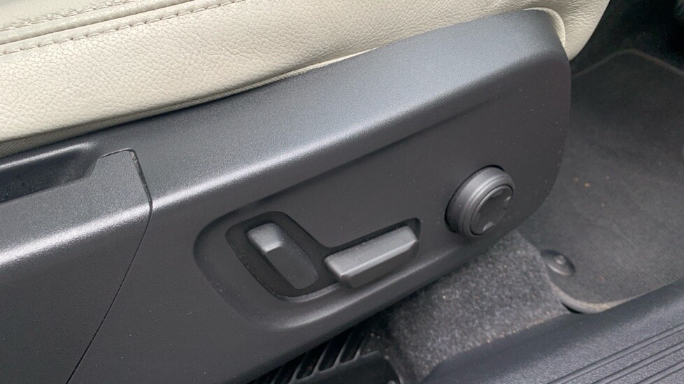 Used Volvo XC40 2024 for sale - 77818920: Photo 48