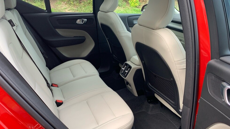 Used Volvo XC40 2024 for sale - 77818920: Photo 6