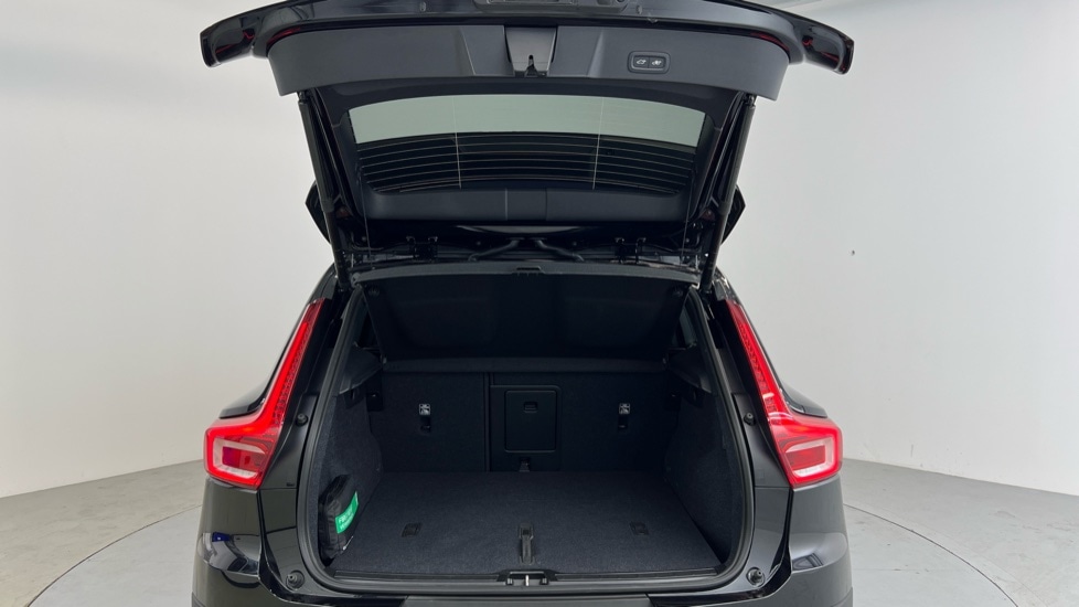 Used Volvo XC40 2025 for sale - 76208806: Photo 13