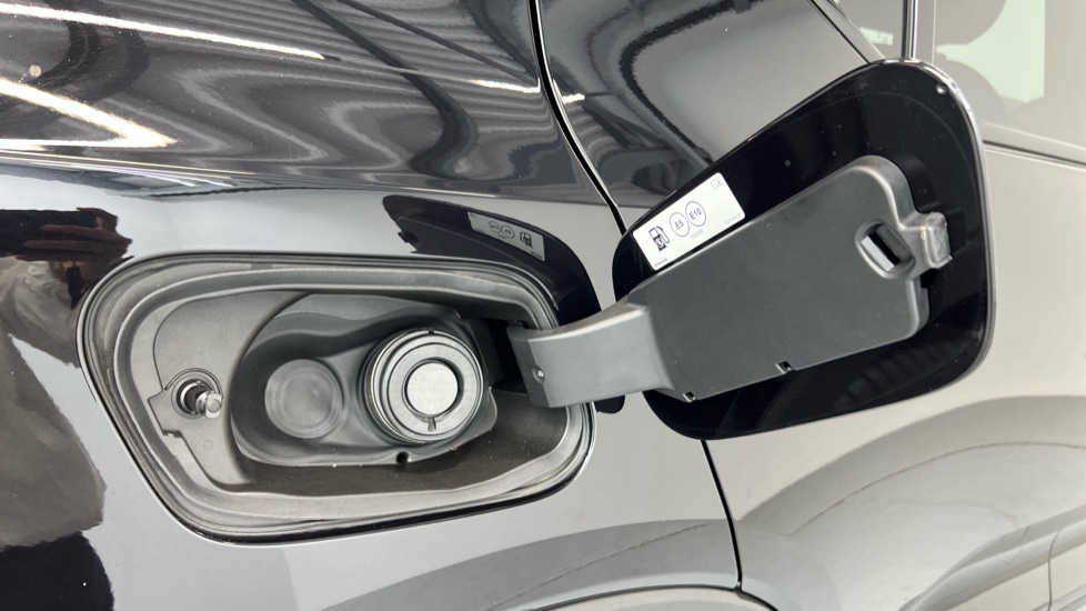 Used Volvo XC40 2025 for sale - 76208806: Photo 16