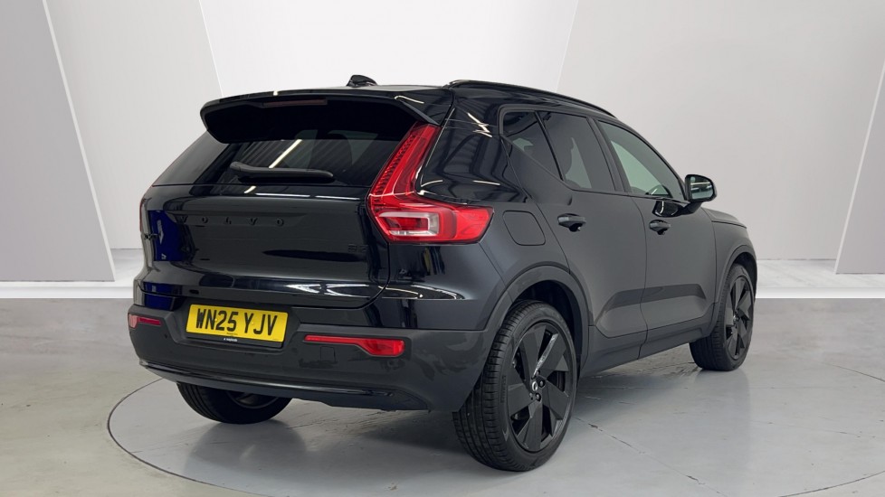 Used Volvo XC40 2025 for sale - 76208806: Photo 2