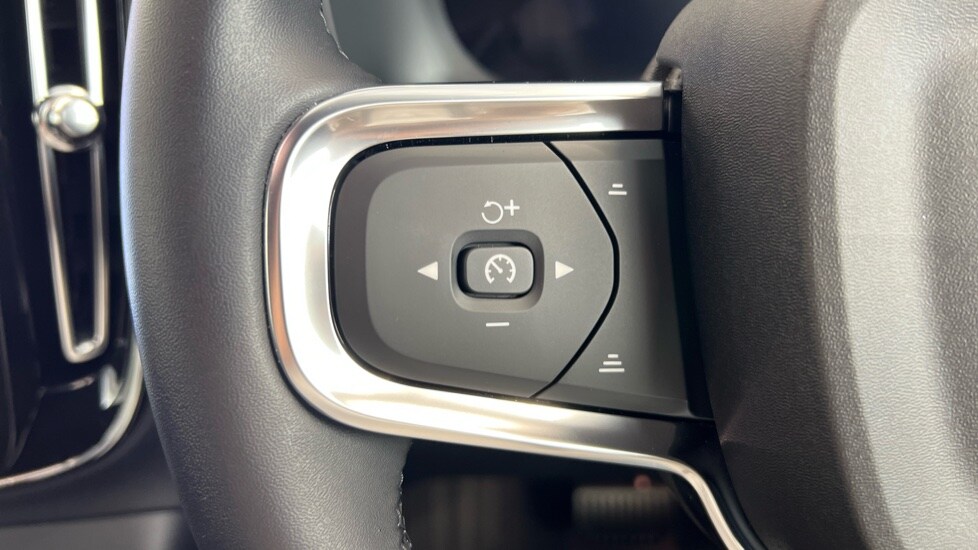 Used Volvo XC40 2025 for sale - 76208806: Photo 21