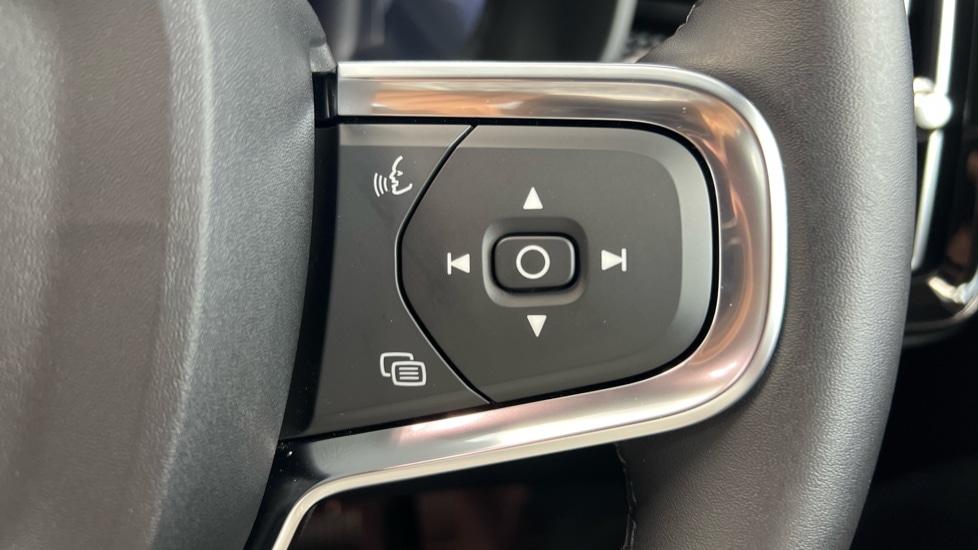 Used Volvo XC40 2025 for sale - 76208806: Photo 22