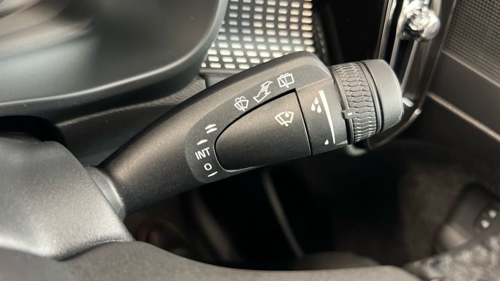 Used Volvo XC40 2025 for sale - 76208806: Photo 23