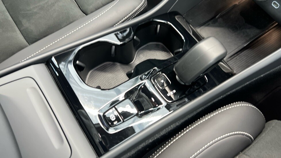 Used Volvo XC40 2025 for sale - 76208806: Photo 25