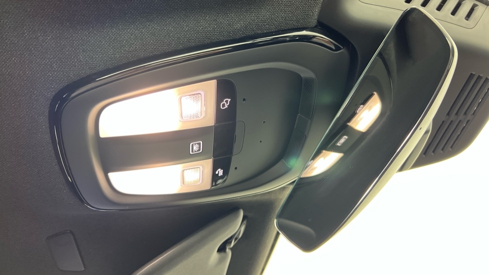 Used Volvo XC40 2025 for sale - 76208806: Photo 28