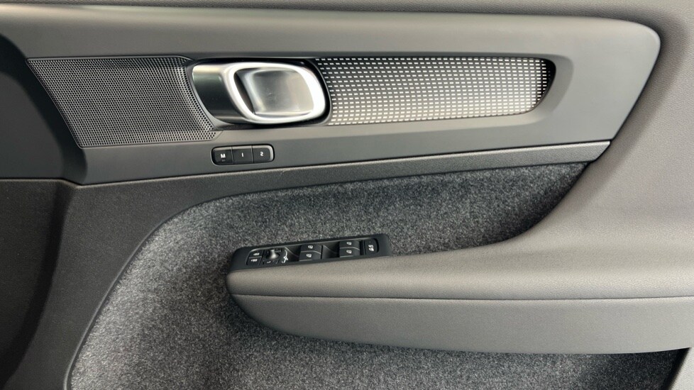 Used Volvo XC40 2025 for sale - 76208806: Photo 29