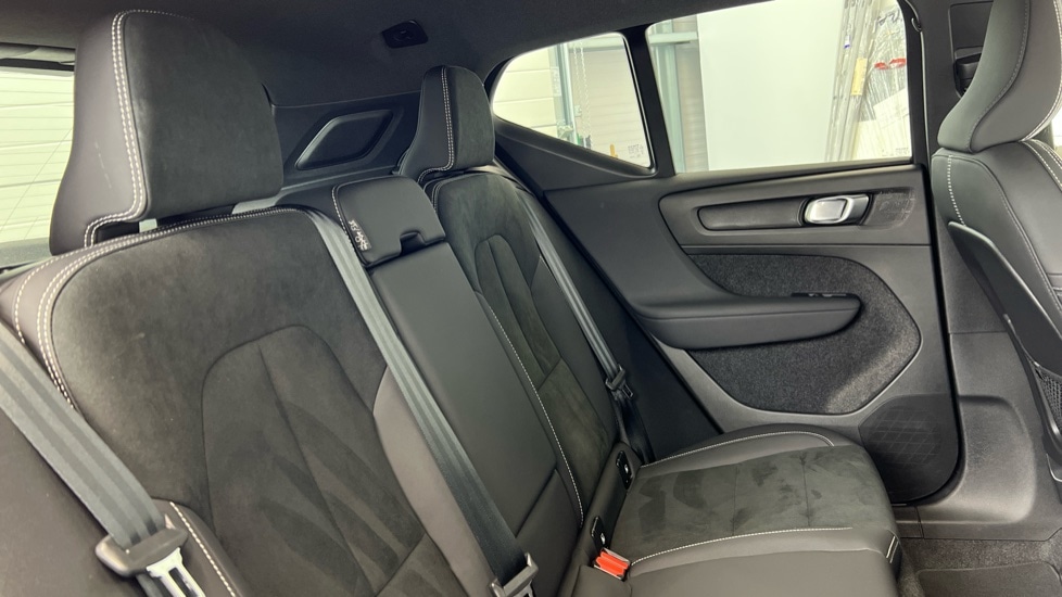 Used Volvo XC40 2025 for sale - 76208806: Photo 6