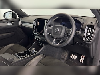 Used Volvo XC40 2021 for sale - 75726005: Photo