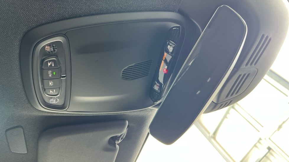 Used Volvo XC40 2021 for sale - 76096092: Photo 28