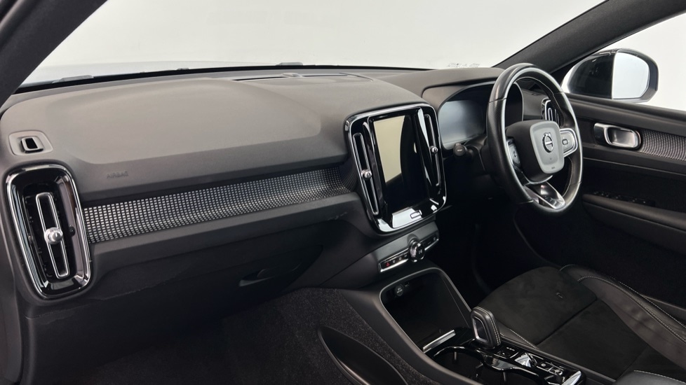 Used Volvo XC40 2021 for sale - 76096092: Photo 37