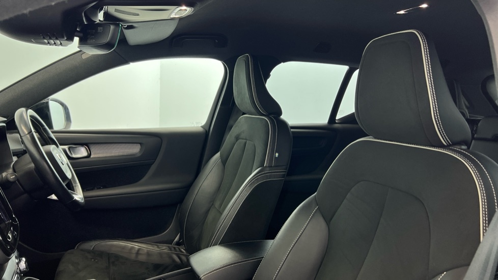 Used Volvo XC40 2021 for sale - 76096092: Photo 38