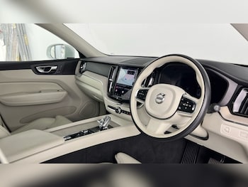 Used Volvo XC60 2022 for sale - 78959982: Photo