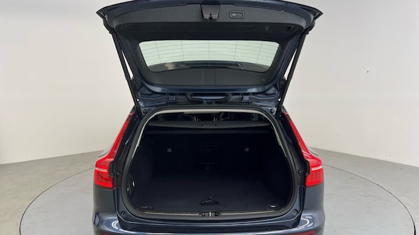 Used Volvo V60 2019 for sale - 76176353: Photo 13