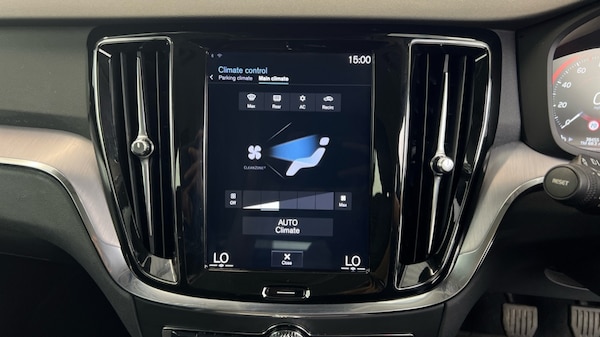 Used Volvo V60 2019 for sale - 76176353: Photo 14