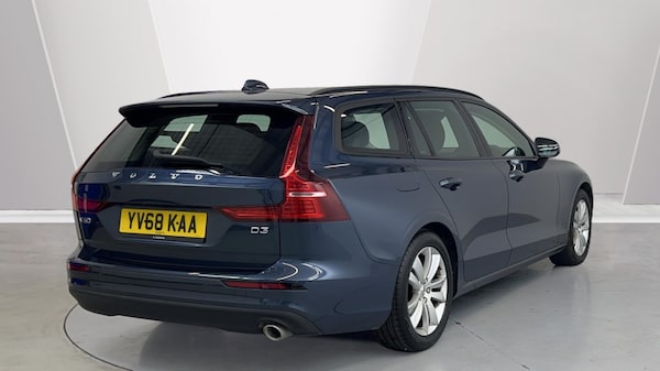 Used Volvo V60 2019 for sale - 76176353: Photo 2