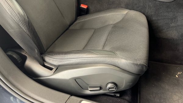 Used Volvo V60 2019 for sale - 76176353: Photo 30