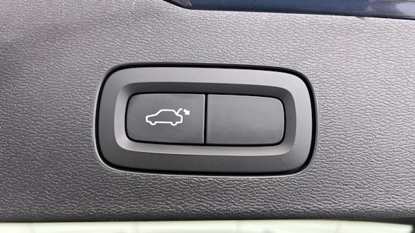 Used Volvo V60 2019 for sale - 76176353: Photo 35