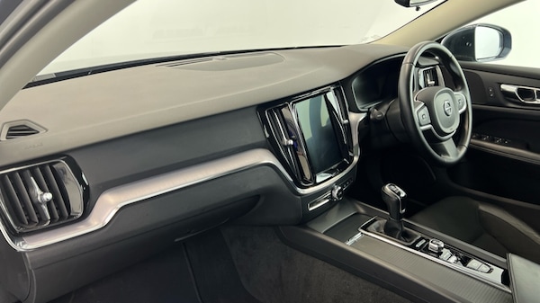 Used Volvo V60 2019 for sale - 76176353: Photo 36