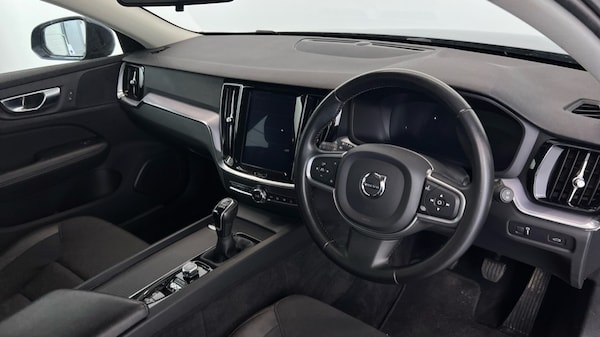 Used Volvo V60 2019 for sale - 76176353: Photo 4