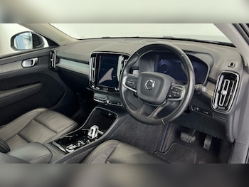 Used Volvo XC40 2021 for sale - 75959680: Photo