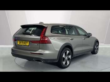 Used Volvo V60 2021 for sale - 74785080: Photo