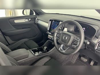 Used Volvo XC40 2025 for sale - 79640600: Photo